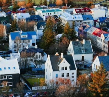 Vista panorámica de Reykjavík, la capital de Islandia