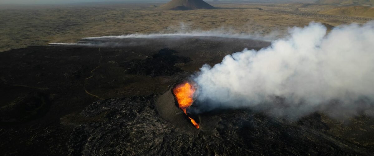 Satélites de la NASA analizan la gran erupción en Islandia