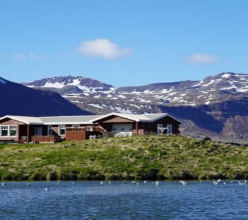 Caba as con jacuzzi en islandia para ver auroras g 360x320